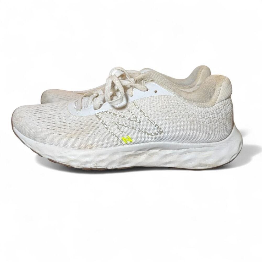 White New Balance Fresh Foam 5200GW running athletic shoes  M 9.5/W11 - Picture 4 of 8